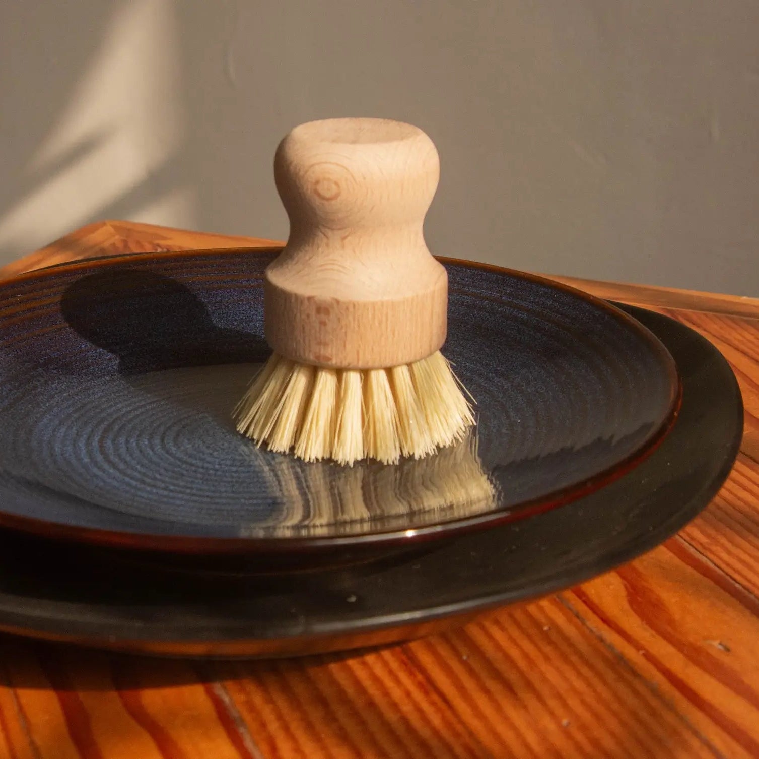 Dish Brush White Teakwood